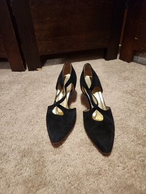 St. John Collection Black Suede Pointed-Toe D'Orsay Heels